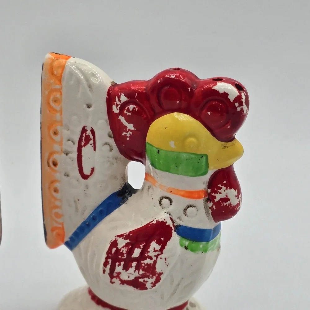 Old Chicken Collectible Set Of‎ Vintage Rooster Salt & Pepper Shakers LEGO